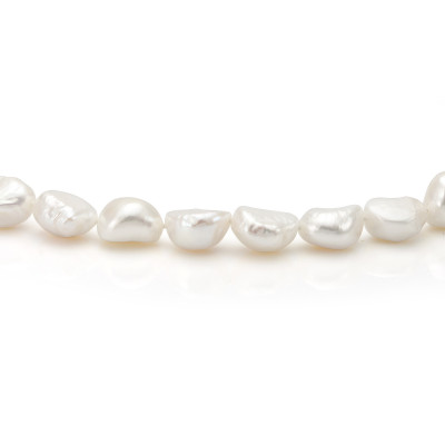 Ожерелье из белого барочного речного жемчуга. Жемчужины 8-8,5 мм