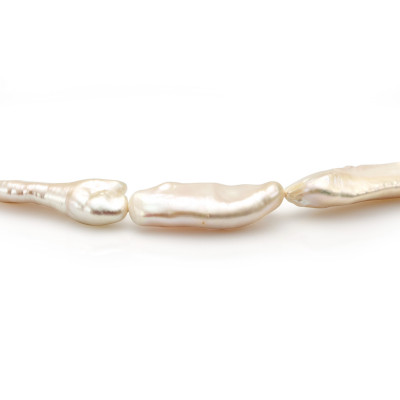 Ожерелье из белого барочного речного жемчуга. Жемчужины 14-16 мм
